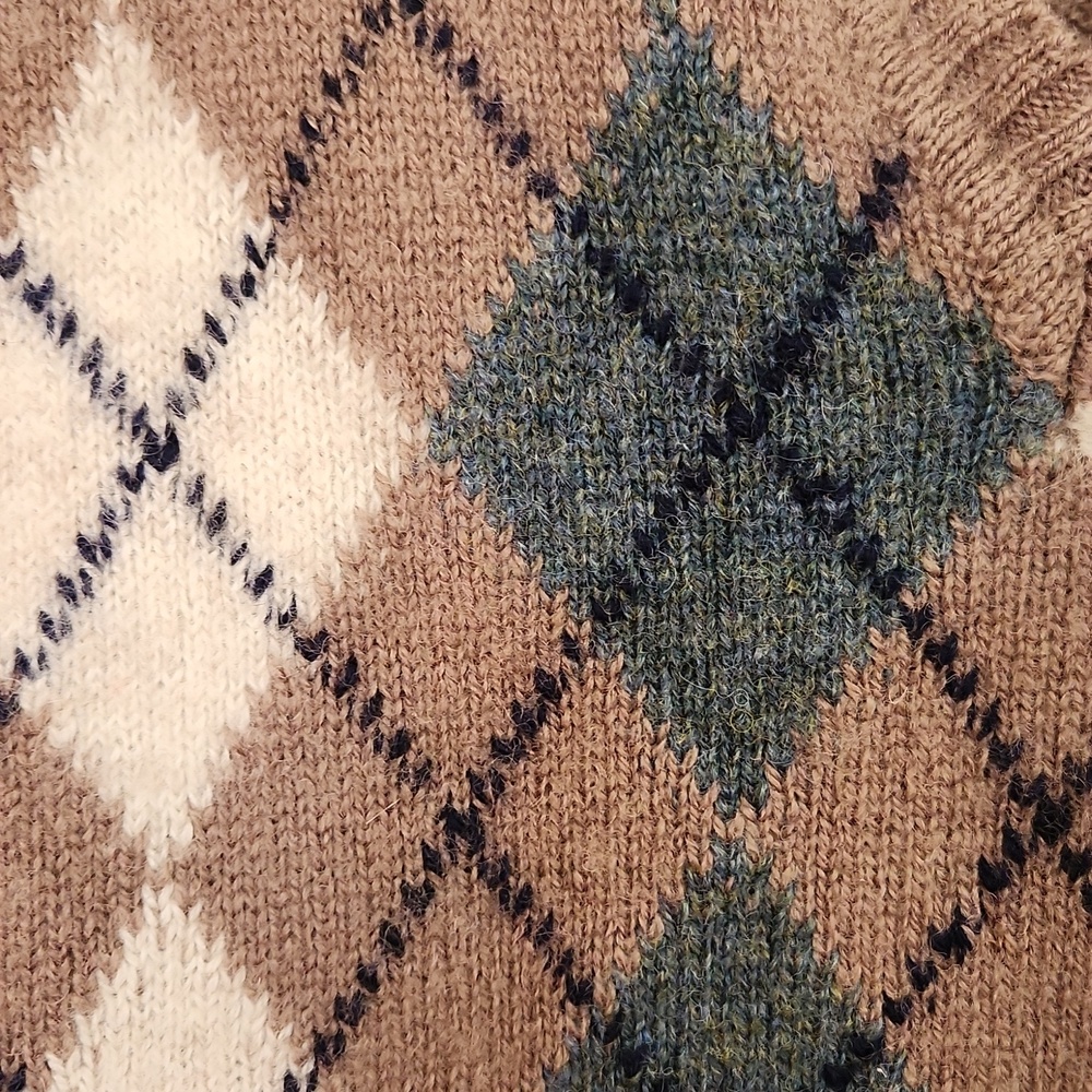 M Rendale 100% Wool Vest. - Picture 5 of 5
